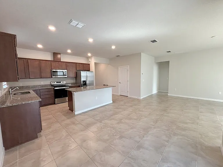 17317 Back Bay Ct — Photo 15