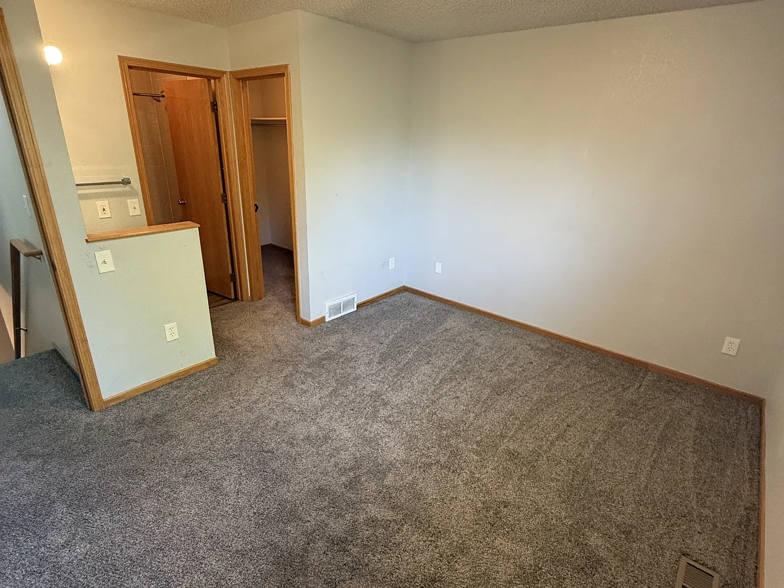2170 35th Avenue Court - 2 — Photo 2