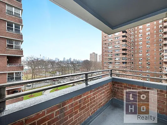 Sold by LoHo Realty | media 5