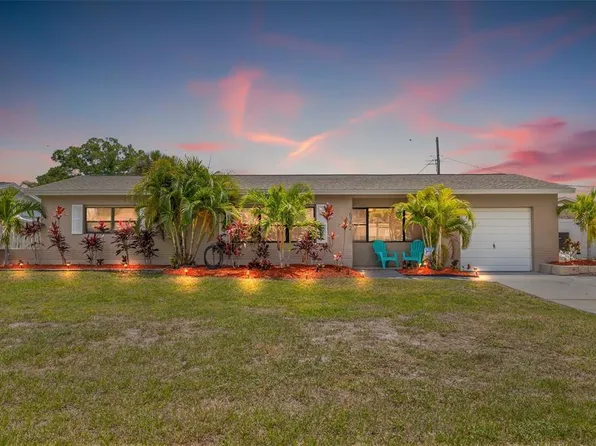 6752 33rd Ave N, Saint Petersburg, FL 33710