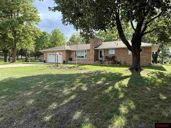 2312 N Highland Ave, New Ulm, MN 56073