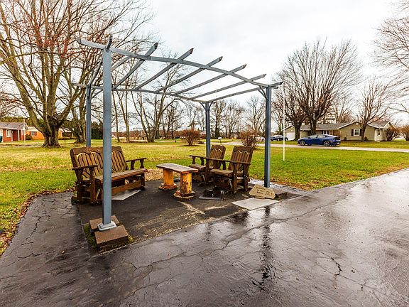 2nd image of 3509 N Harrison Rd