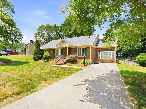 2nd image of 1008 Lashley Park Dr