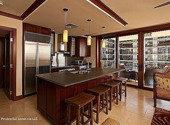 3rd image of 92-104 Waialii Pl #O-612