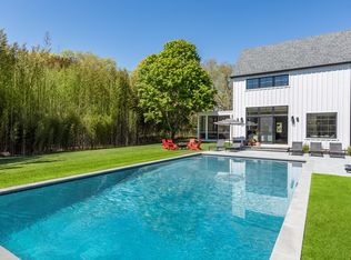24 School St, East Hampton, NY 11937