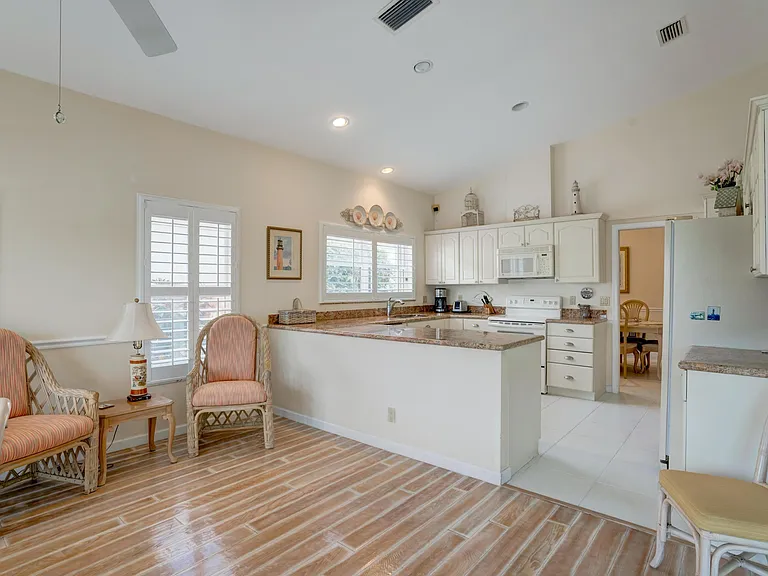 3518 Lantern Bay Dr — Photo 31