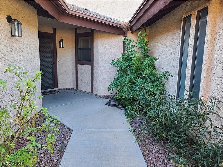 1817 Quarley Pl — Photo 3