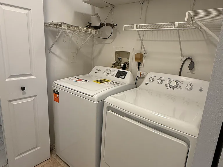 152 Picadilly Pl — Photo 16