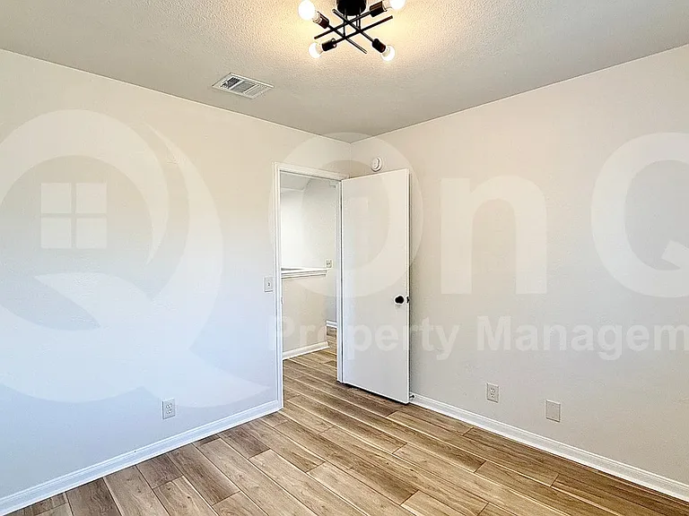 21204 Secretariat Ridge Ln — Photo 12