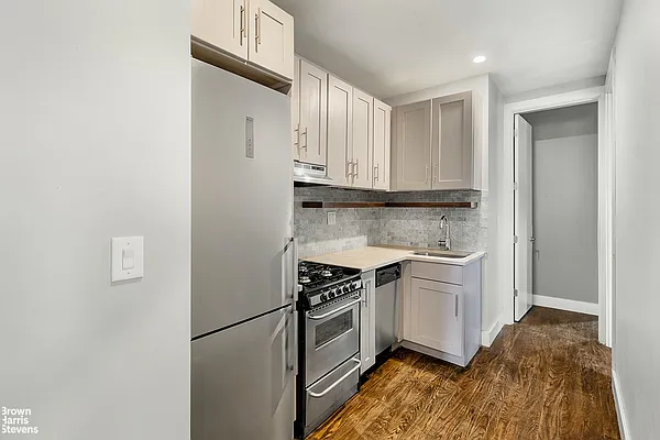 Rented by Brown Harris Stevens | media 19