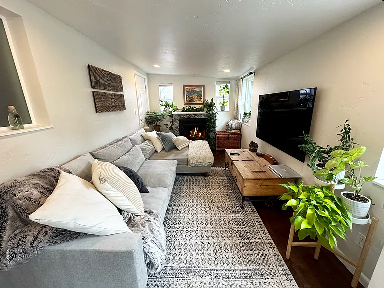 3808 N Steele St — Photo 9