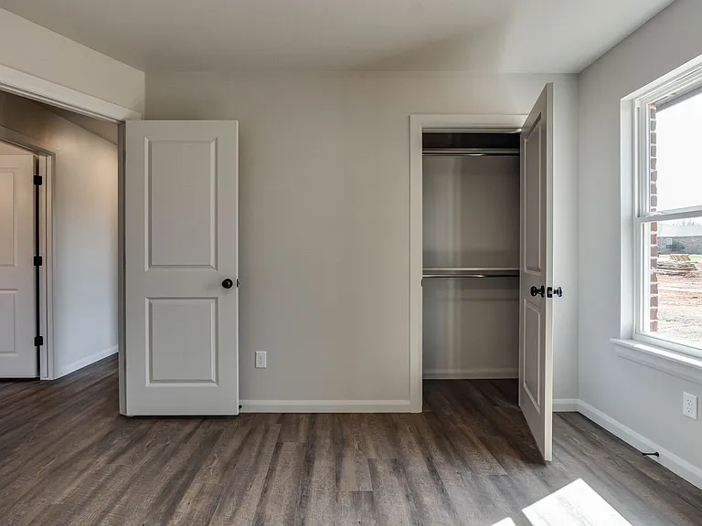 317 Dooley Creek Ln — Photo 32