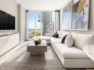 400 W 61st St APT 704, New York, NY 10069