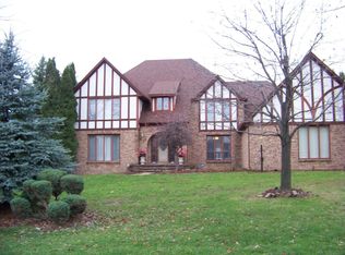 6226 Covered Wagons Trl, Flint, MI 48532