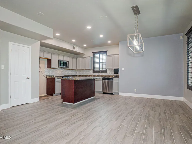 13292 Emerald Isle St — Photo 5
