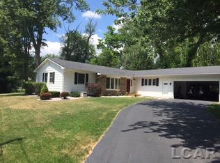 1719 Southgate Ct, Adrian, MI 49221