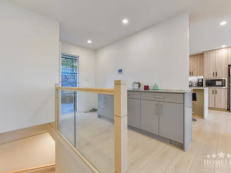 7437 Garfield Dr — Photo 17