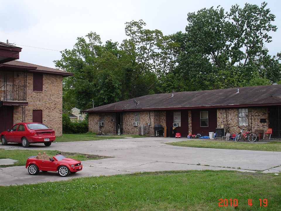 2nd image of 1001 Pirtle St