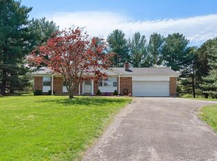 809 Locust Corner Rd, Cincinnati, OH 45245