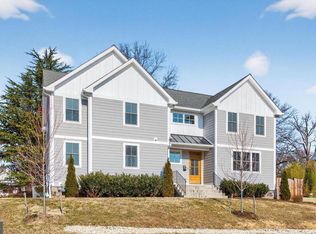 7405 Storm Ct, Falls Church, VA 22043