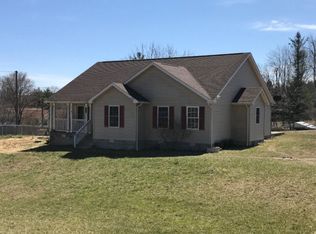 2338 Blue Jay Six Rd, Ghent, WV 25843