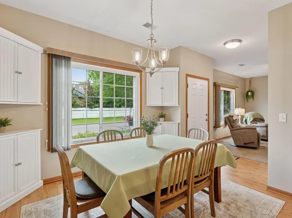 13900 Garnet Ter NW, Ramsey, MN 55303