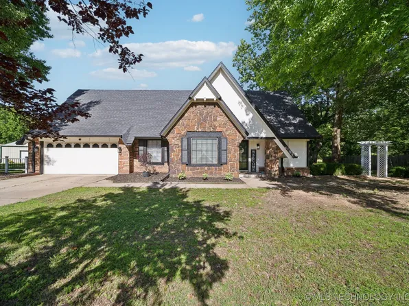 11731 S 272nd East Ave, Coweta, OK 74429