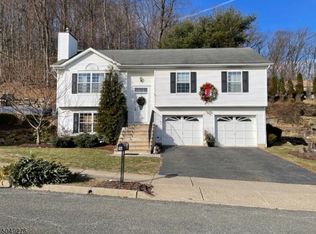 16 Julia Ter, Dover, NJ 07801