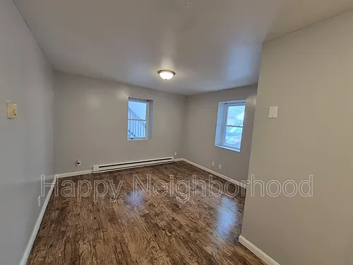 5-7 Upson St #4 Photo 1