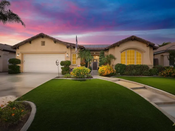 10042 Seneca Falls Ave, Bakersfield, CA 93312