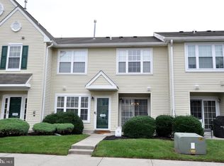 102 Quay Ct, Palmyra, NJ 08065