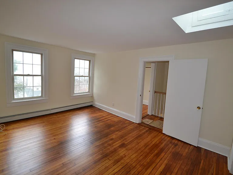 133 Hudson Ter #D — Photo 12