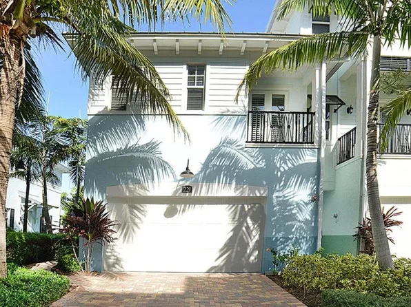 221 N Latitude Cir, Delray Beach, FL 33483