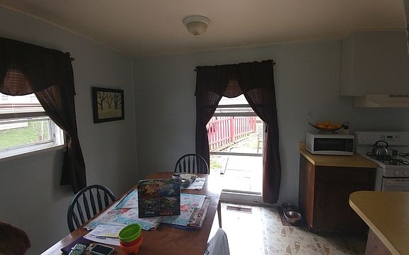 5th image of 12 Aspen Ln