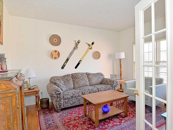 4th image of 3322 Avondale Dr