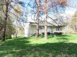 450 Falls Rd, West Falls, NY 14170