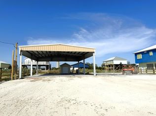 220 Cypress Ln, Grand Isle, LA 70358