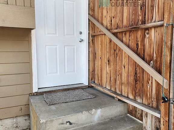 3rd image of 1917 E Cataldo Ave #B