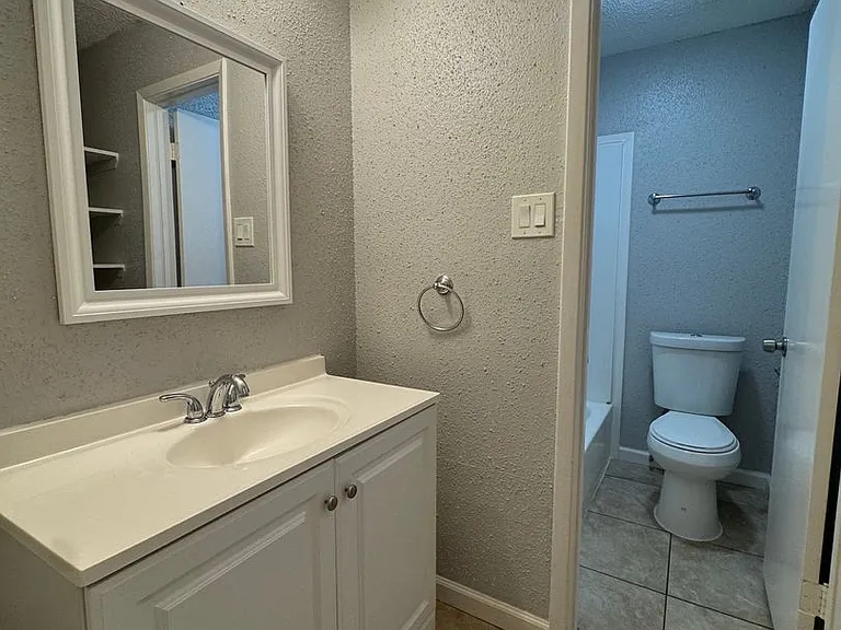 11217 Pender Ln — Photo 22