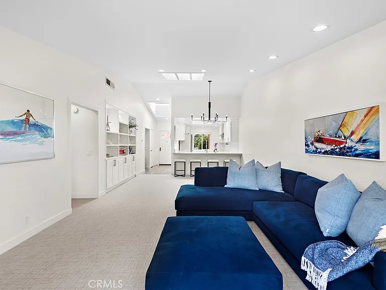 408 Villa Point Dr — Photo 5