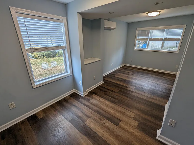 437 Cornelia St #1 — Photo 5