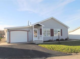 708 Angelica Ln, Mount Pleasant, PA 15666