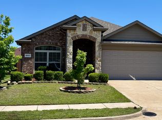 2047 Enchanted Rock Dr, Forney, TX 75126
