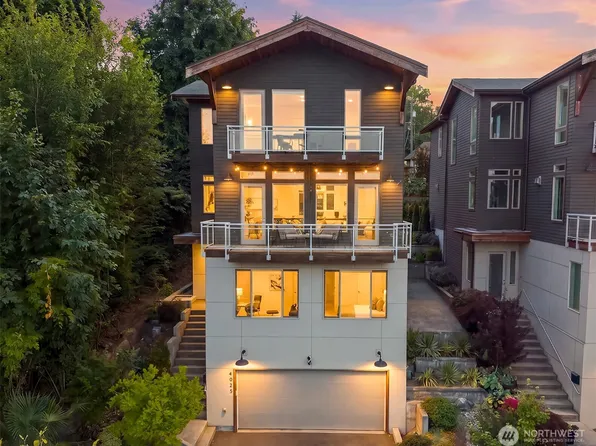 4025 Burton Place W, Seattle, WA 98199