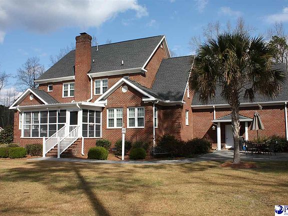 3rd image of 456 Poston Blvd