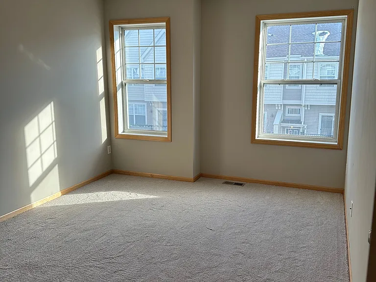 2437 121st Cir NE #D — Photo 14