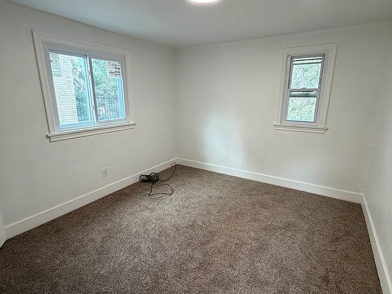 525 James St — Photo 10