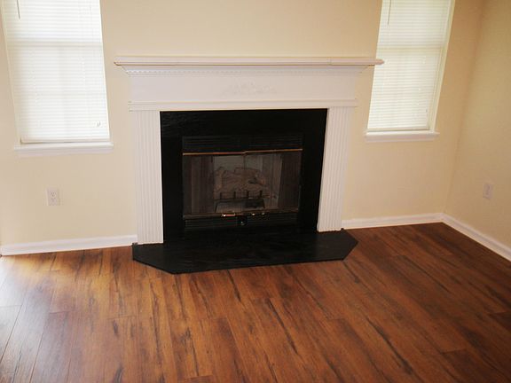 3rd image of 1204 Holden Drive #B