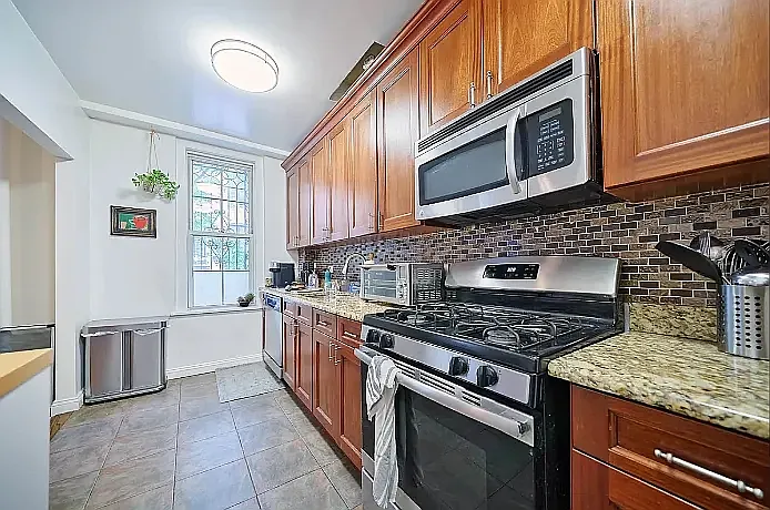 136 Hicks St #1H — Photo 2