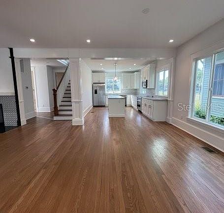 4th image of 446 Ruth Ln